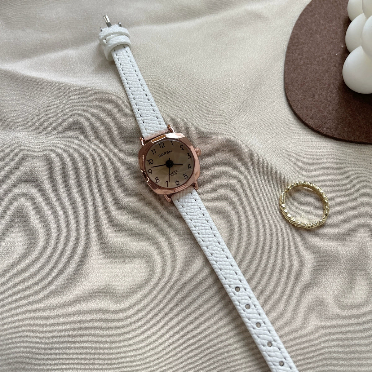 Hareem Sleek Square Watch - White Strap [RCDKTX87]