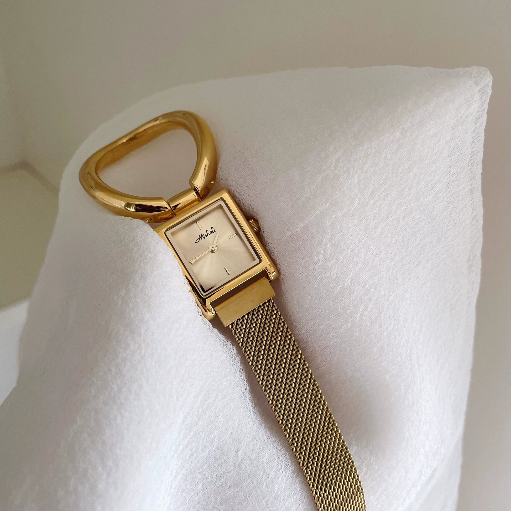 Corina Sleek Square Watch - Gold [1VAPLIFC]