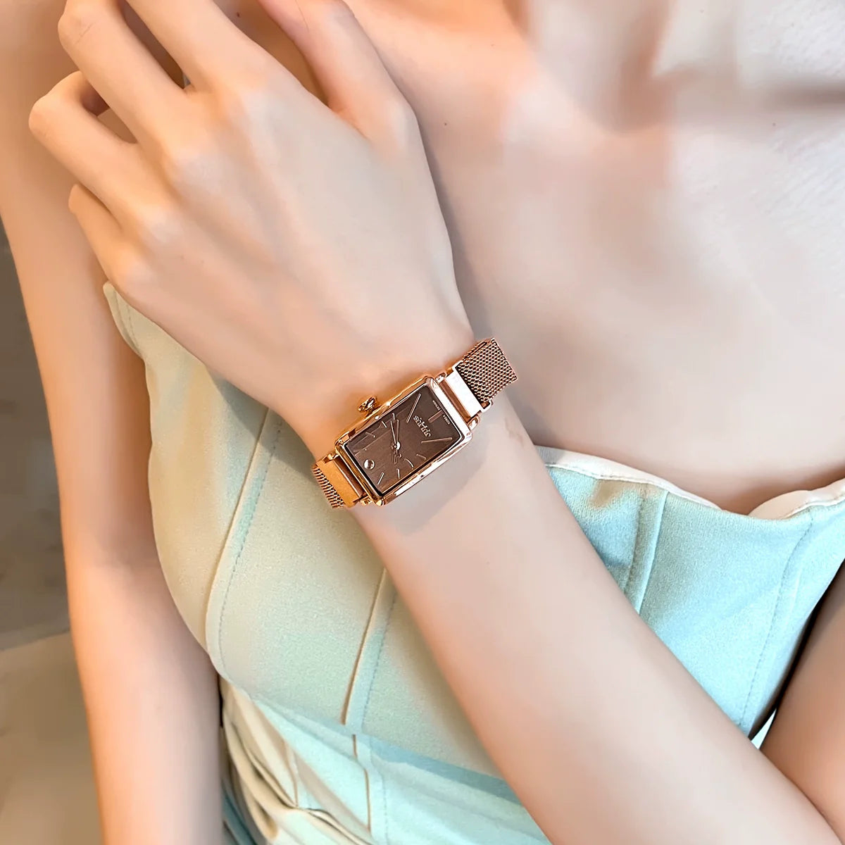 Angelica Vintage Leather Watch - Coffee Magnetic Strap