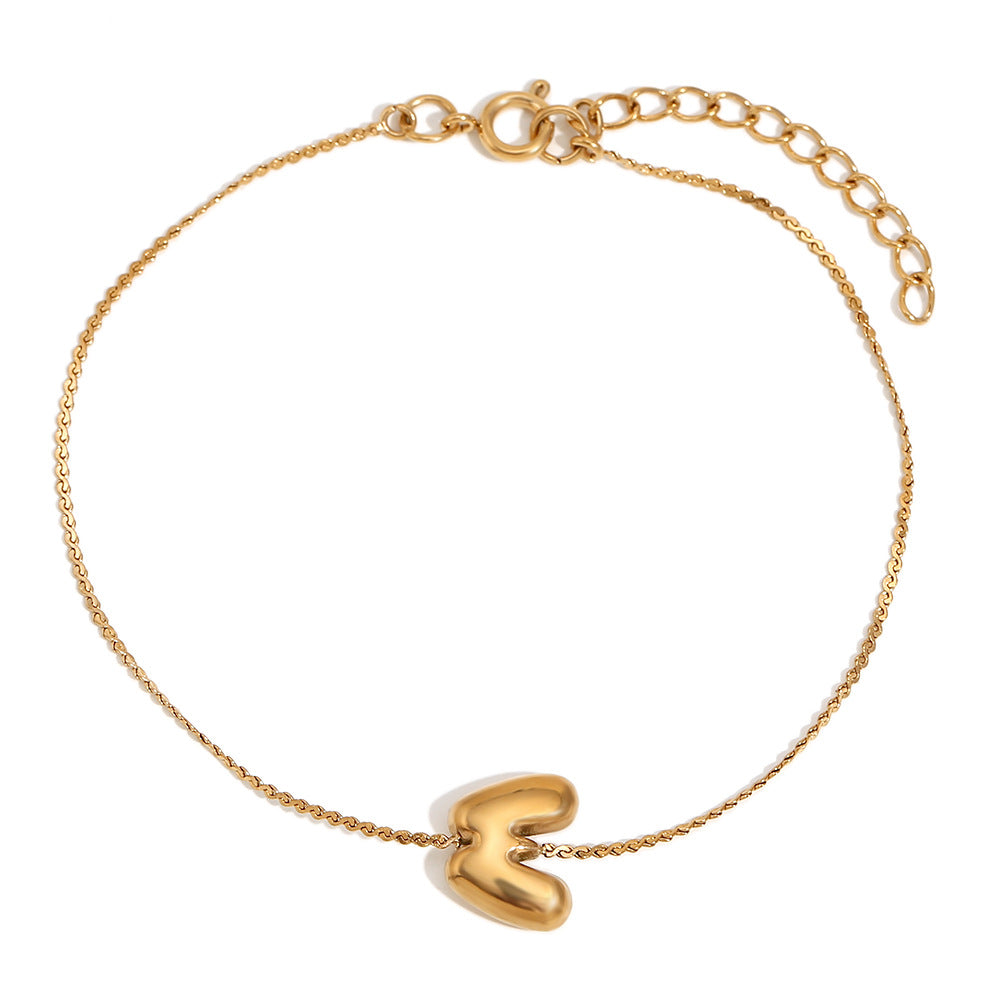 Ilah Bubble Letter Chain Bracelet - Bubble Letter M - Gold [IZ22EMJU]