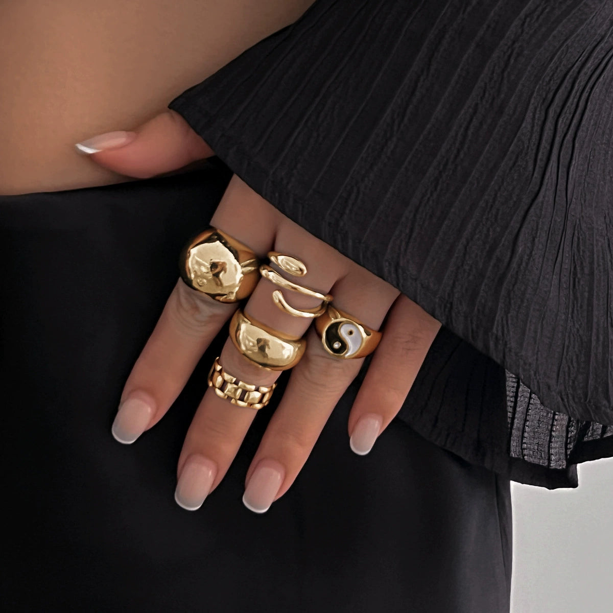 Zyaire Metal Glossy Ring Set - Style 05 Light Gold 5-piece Set [YJE09BBX]