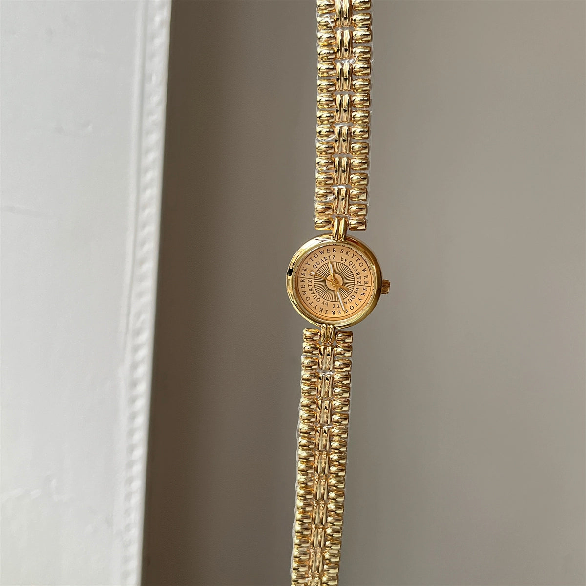 Karsen Vintage Chain Watch - Gold Strap Gold Dial (Stick) [D2JCOFQJ]