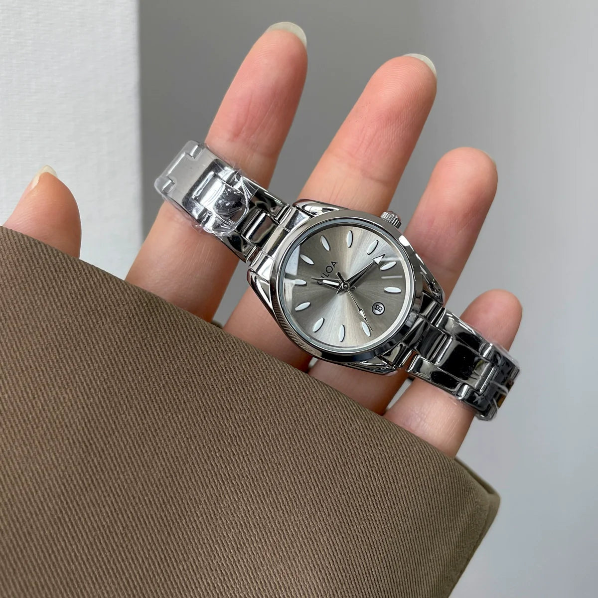 Emanuela Elegant Quartz Watch - Silver Grey