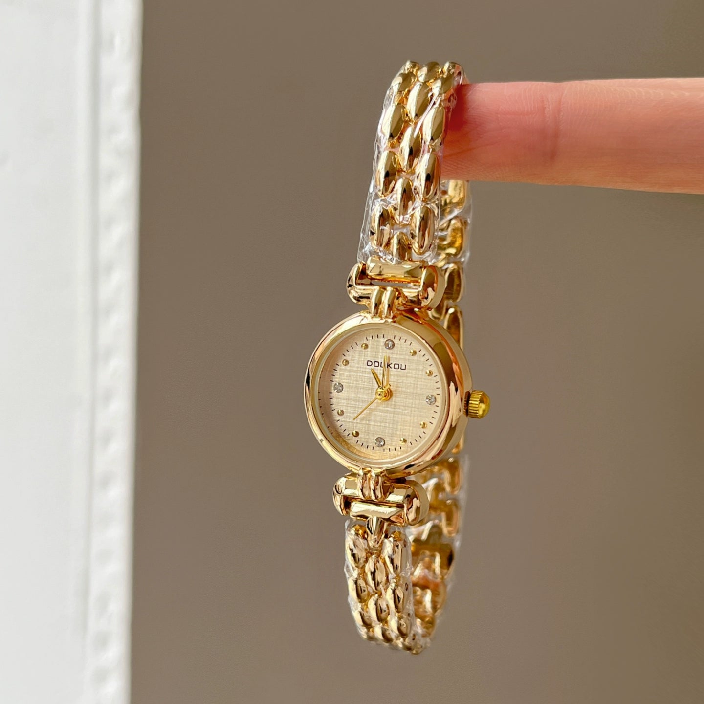 Baleigh Petite Mesh Watch - Gold Band Gold Dial [GOF6HPCZ]