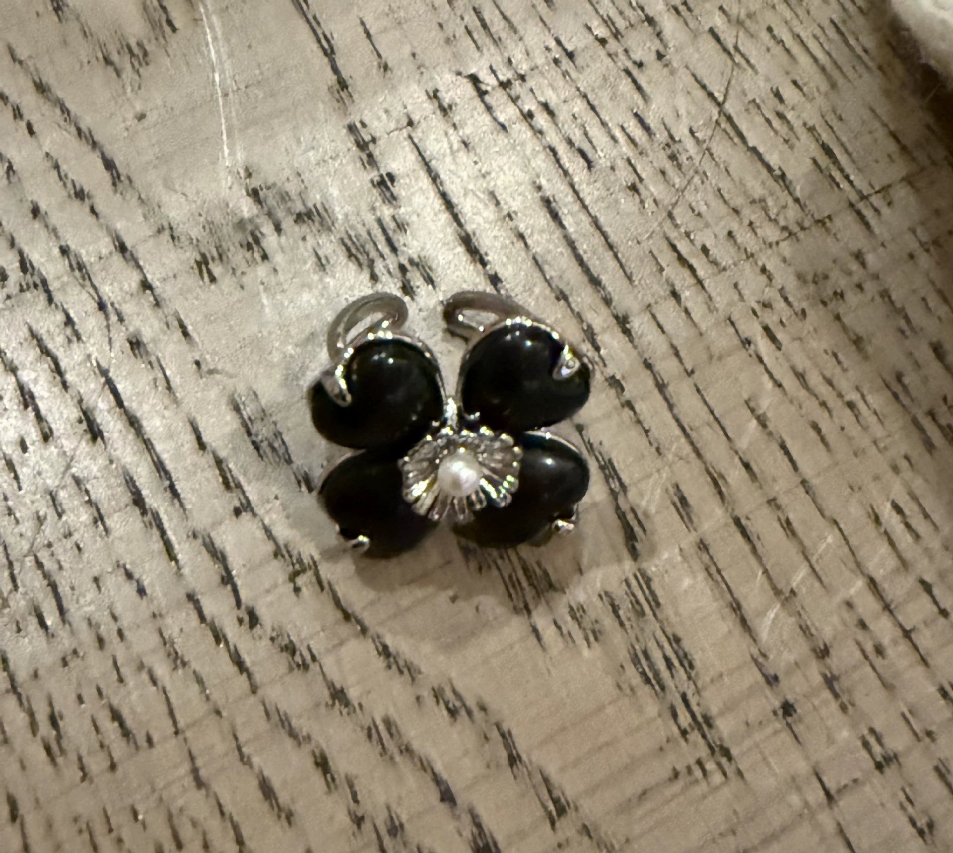 Ellie Petal Pearl Ring - Silver [QDCSJ86L]