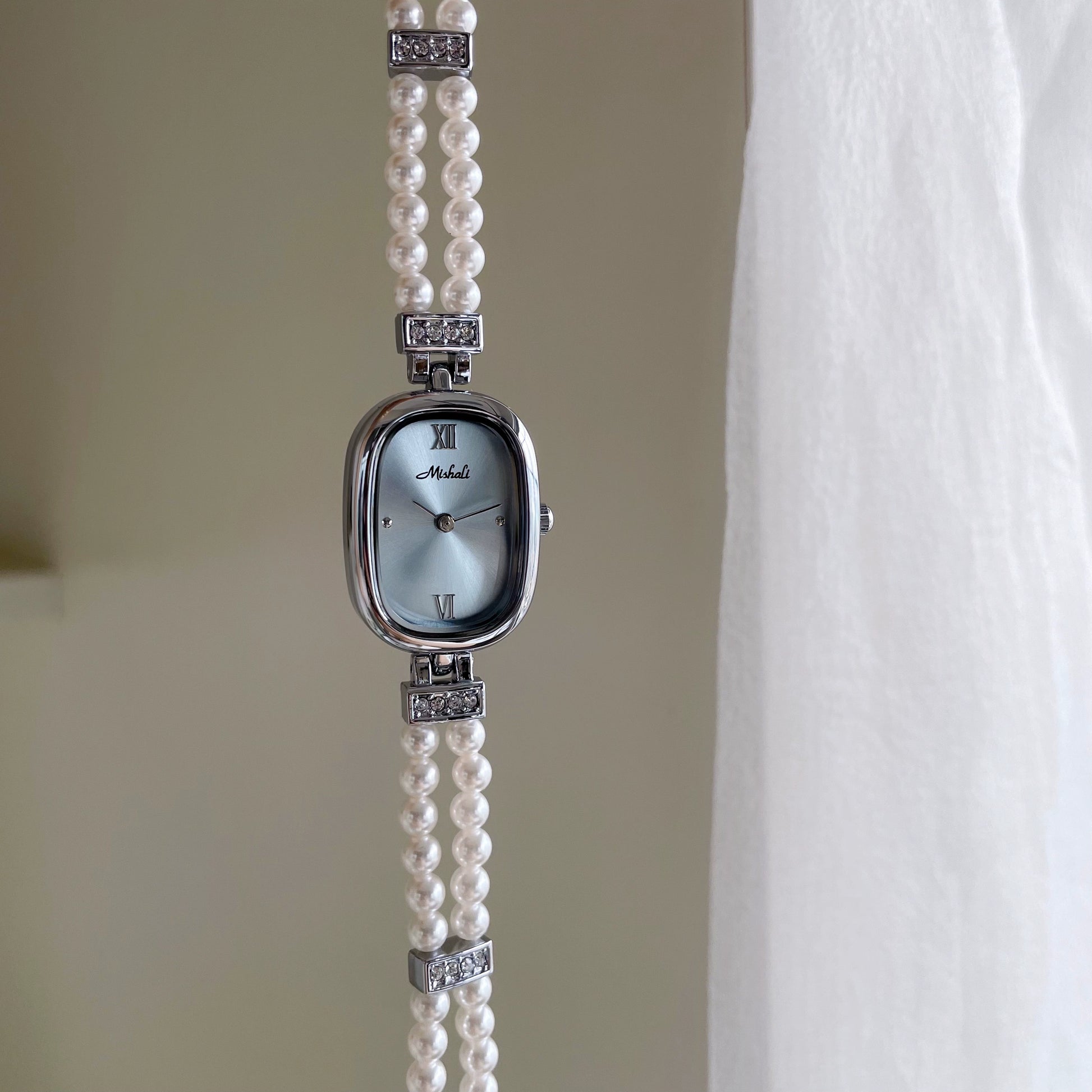 Mahayla Pearl Bracelet Watch - Silver Ice Blue [YNLCZBEB]