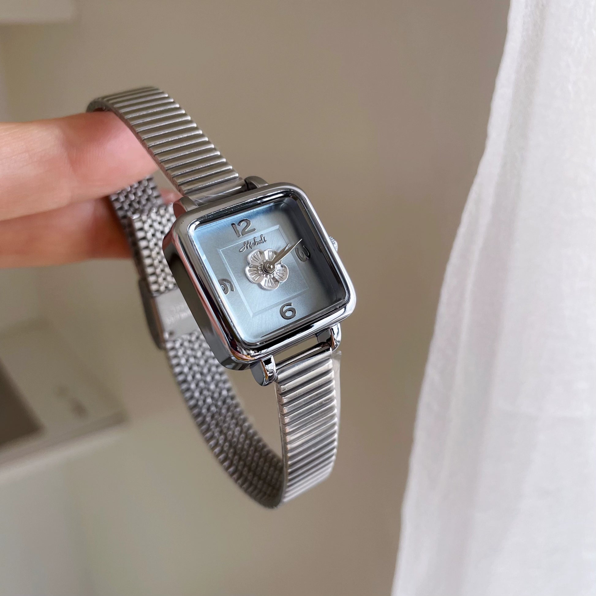 Analeigha Camellia Bracelet Watch - Ice Blue [854OCN5I]