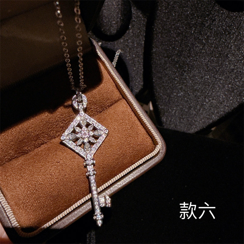 Kinslee Sparkling Key Necklace - Style Six [J18R5RFO]