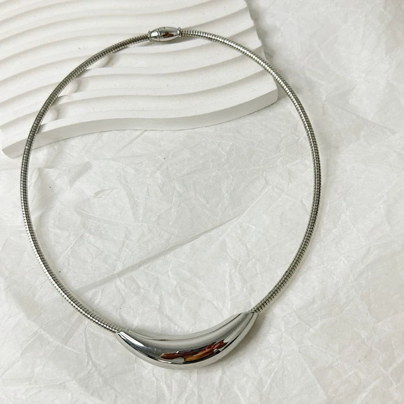 Johnna Sculpted Metal Choker - Silver Metal Choker