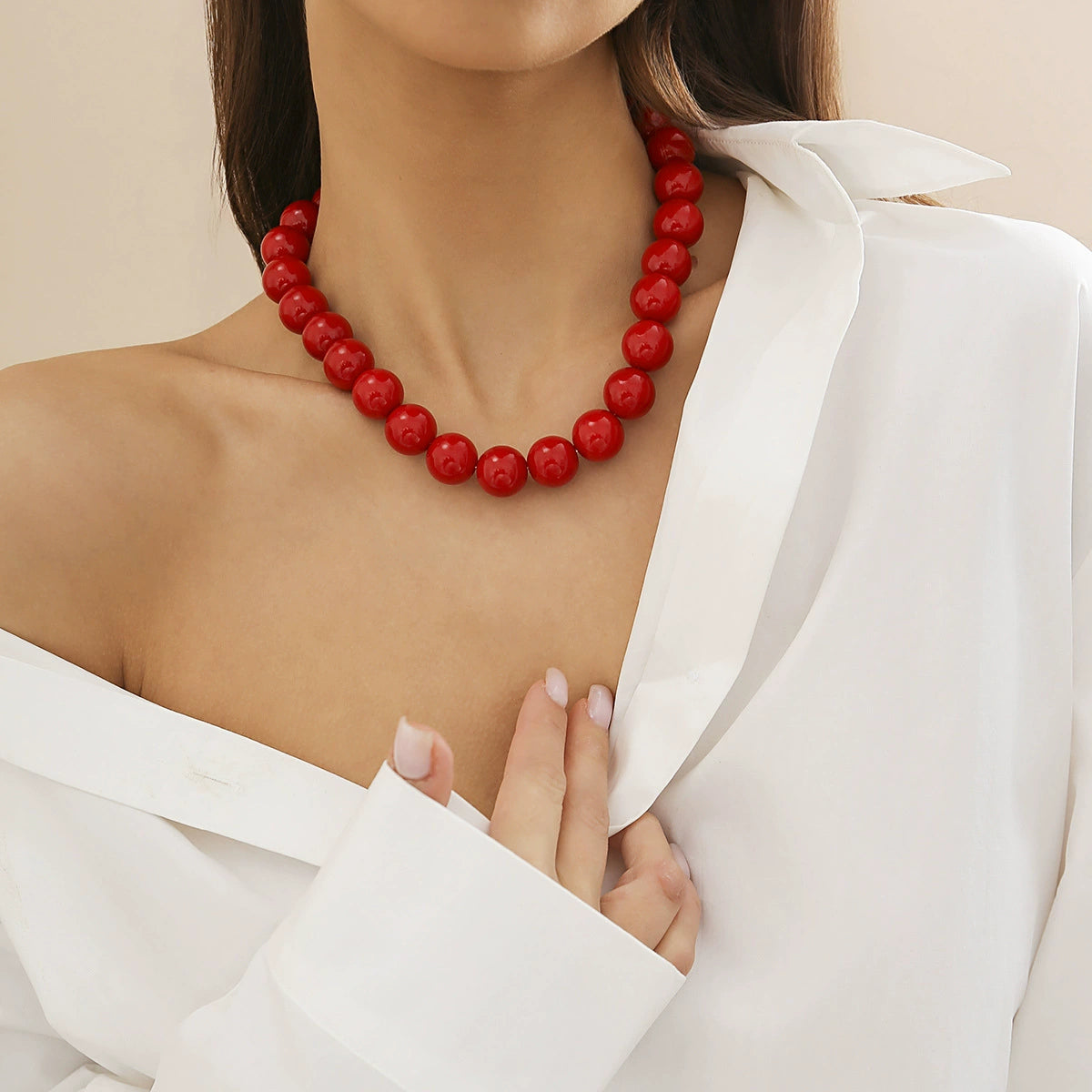 Helena Chunky Beaded Necklace - White & Red [2AVL2YM4]