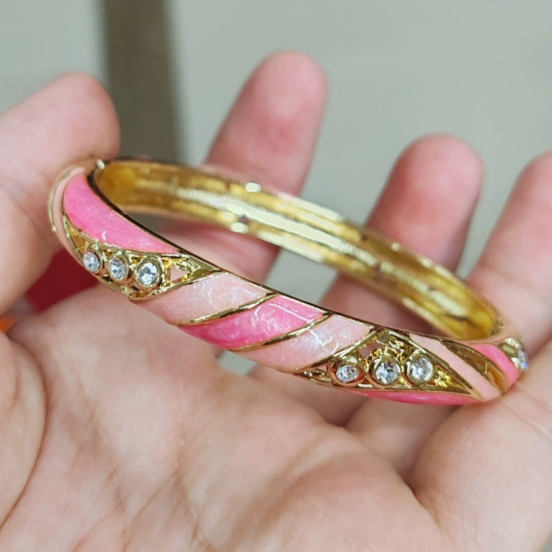 Kayci Enamel Glaze Bangle - Pink [UMAXX8A1]