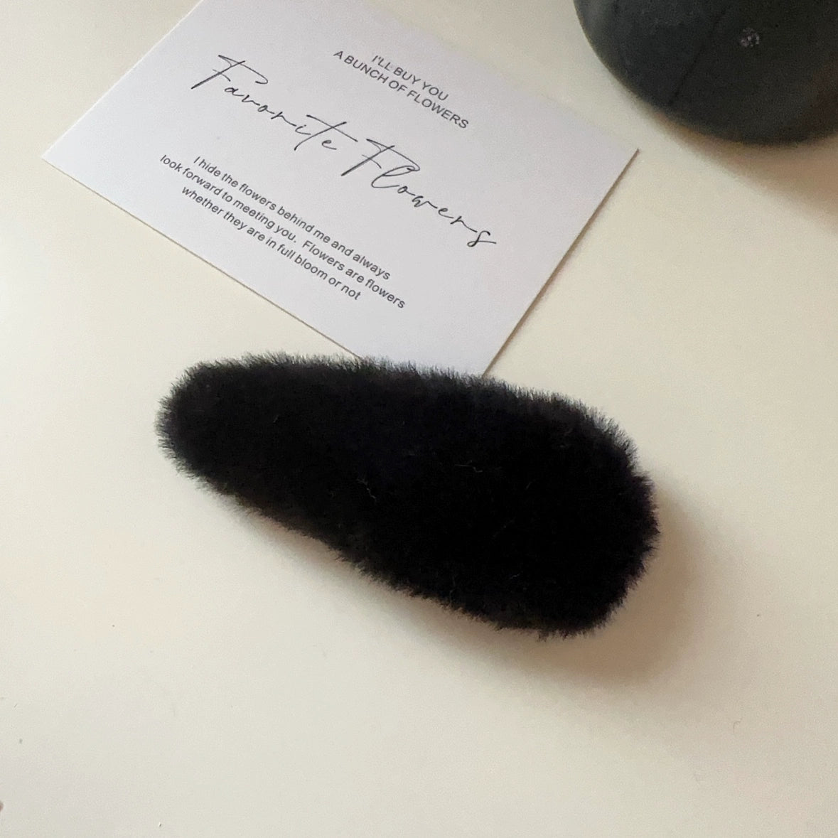 Aleyza Plush Water Drop Clip - Black [B832SXOS]