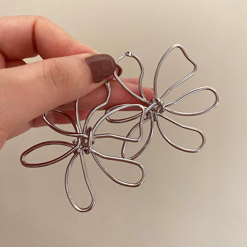 Kamea Petal Drop Earrings - Silver [SJ3F9DD7]