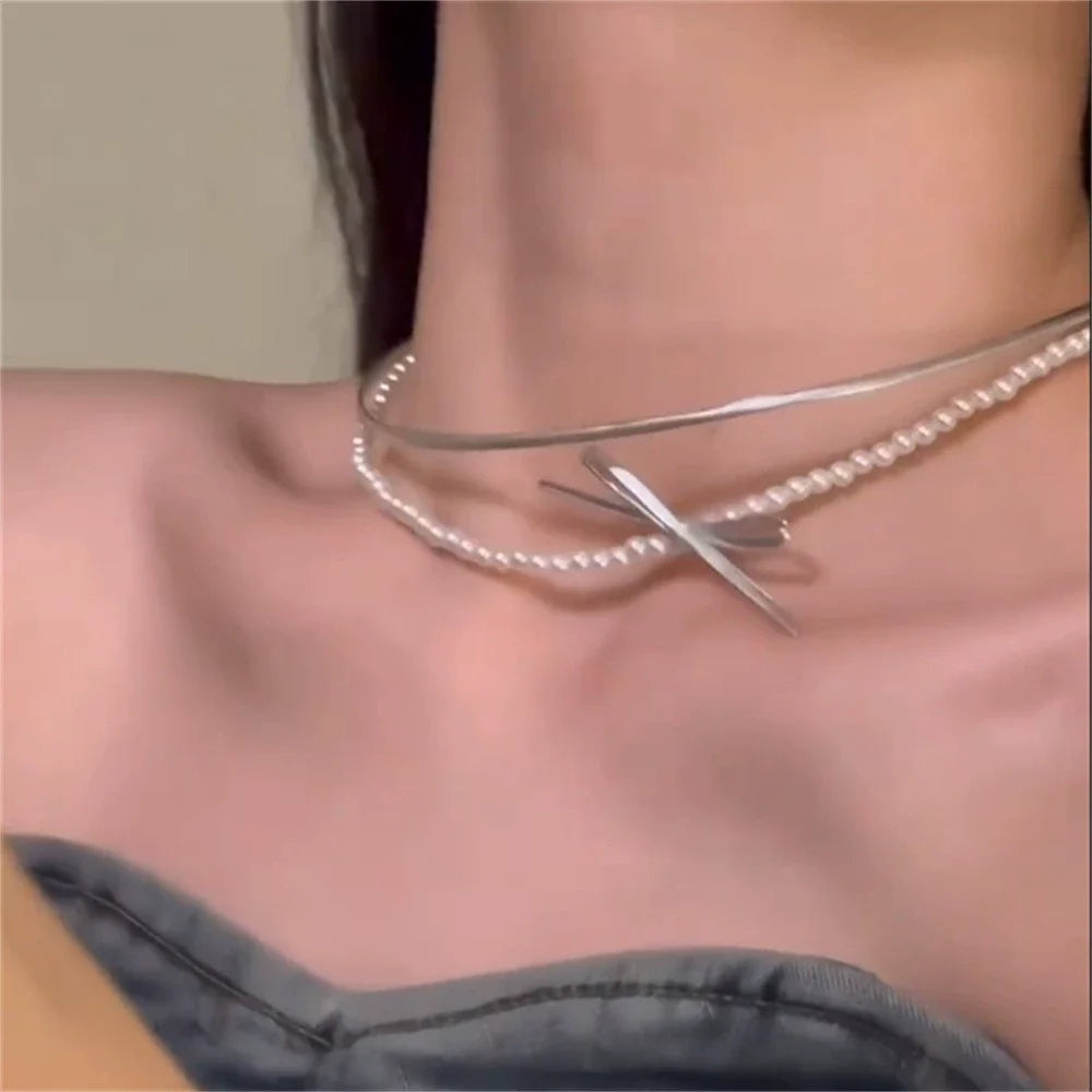 Darianna Pearl Bow Necklace - Silver Thin Version