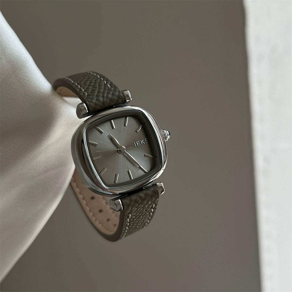 Meera Sleek Square Watch - Small Square (Grey/Silver) [0OVVYRF1]