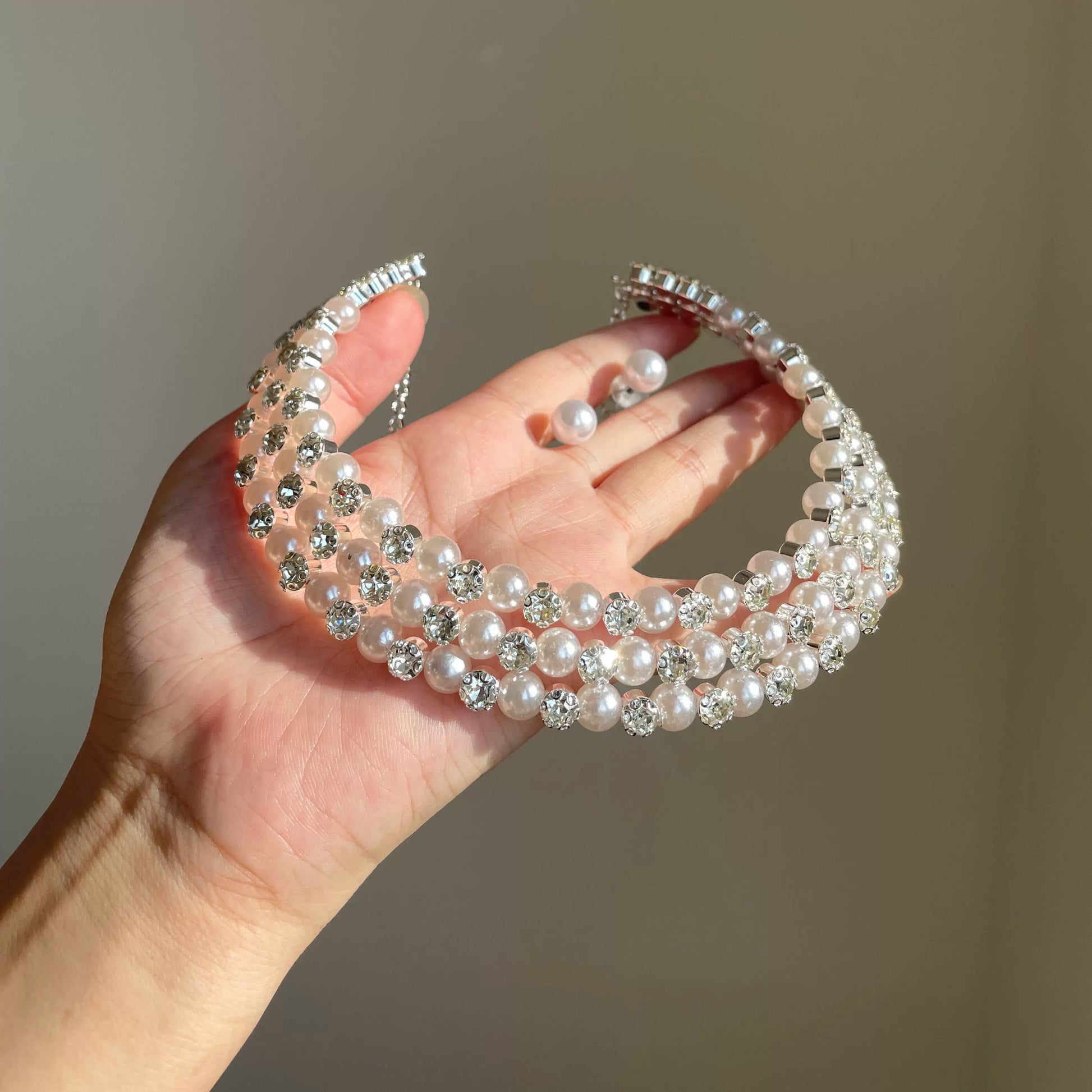 Rei Layered Pearl Rhinestone Choker - Icy Snow