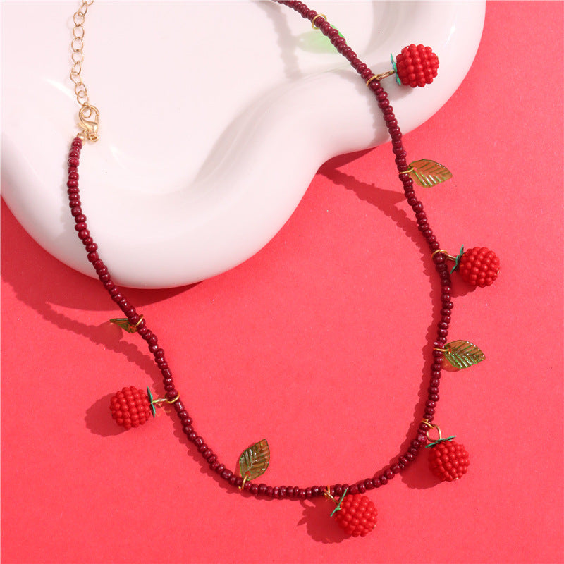 Indie Beaded Strawberry Necklace - B [B9T70QMD]