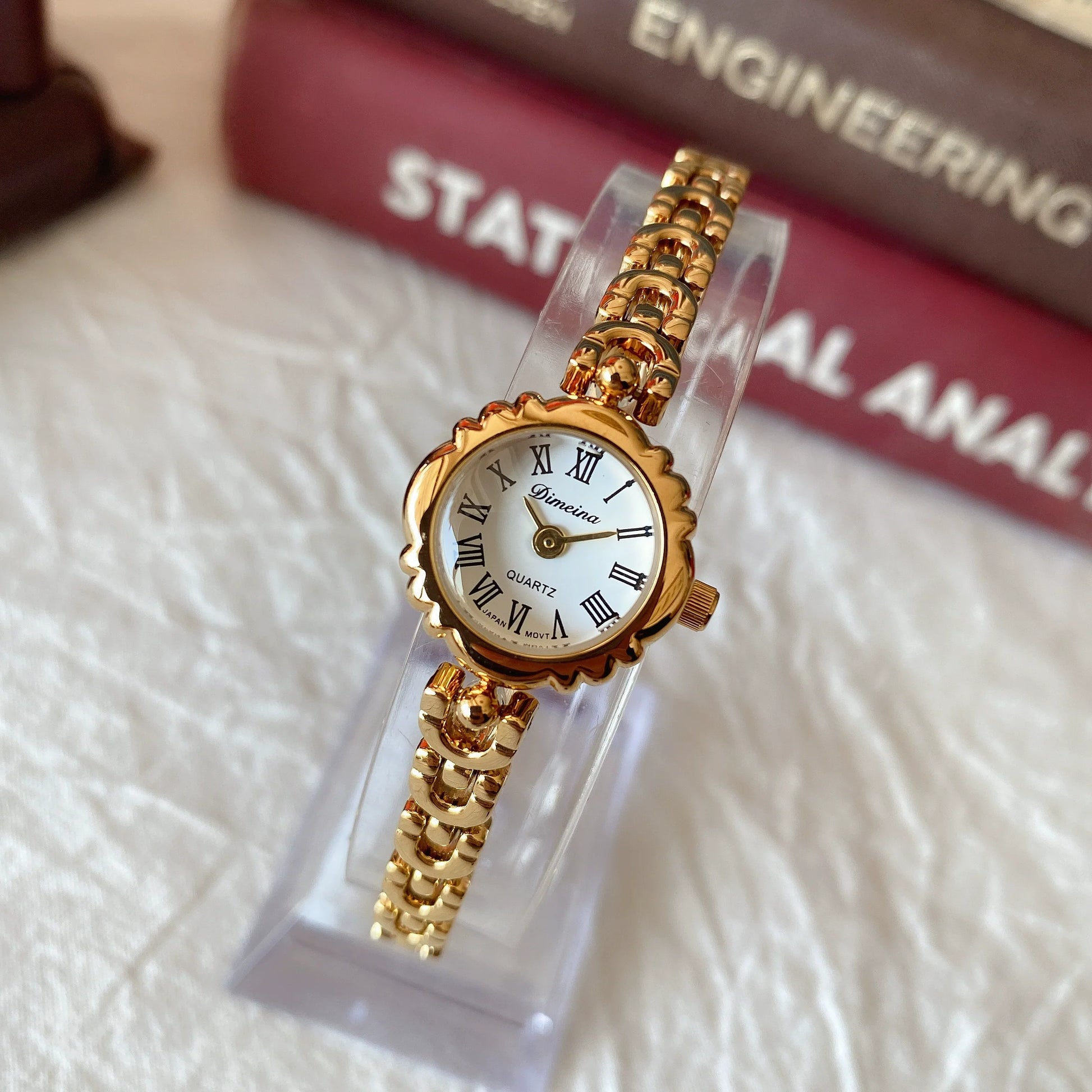 Malena Vintage Crystal Watch - Gold
