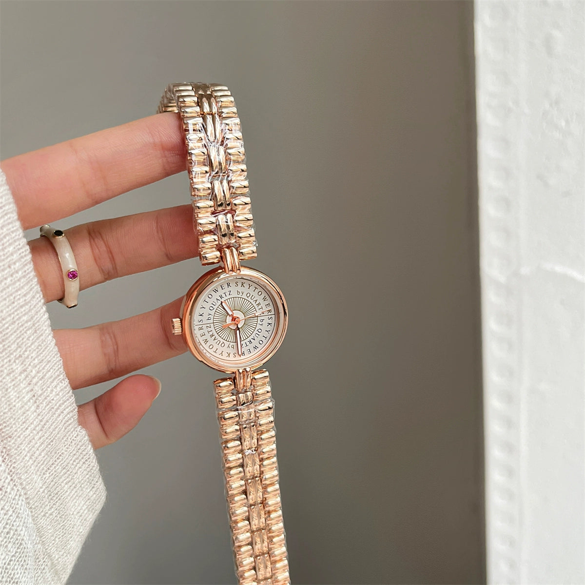 Karsen Vintage Chain Watch - Rose Gold Strap White Dial (Stick) [89C1JNDQ]