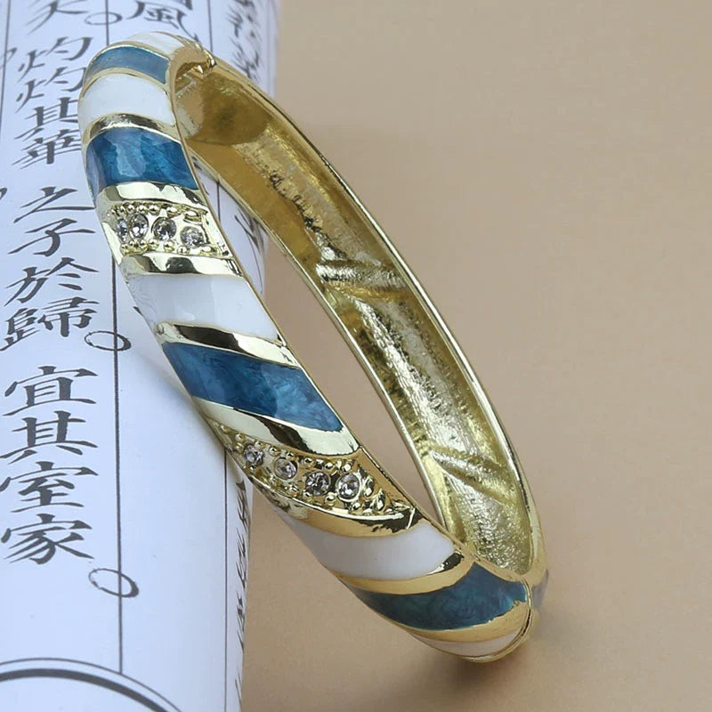 Amarachi Delicate Enamel Bracelet - Peacock Blue White Spiral