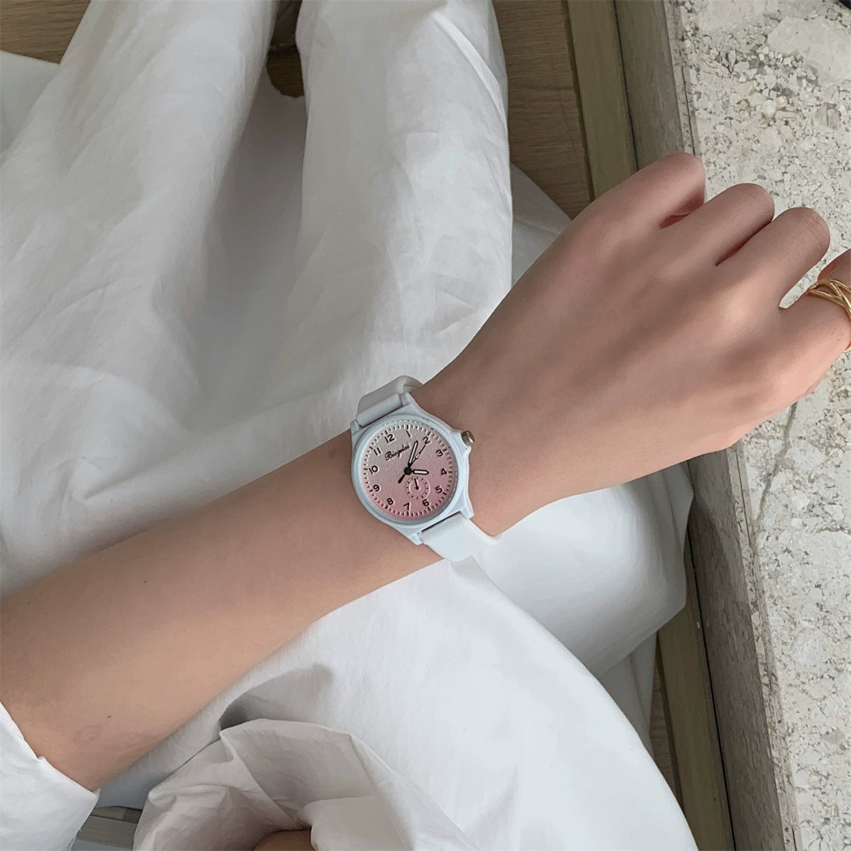 Asiya Gradient Silicone Watch - White [BK0NA9PQ]