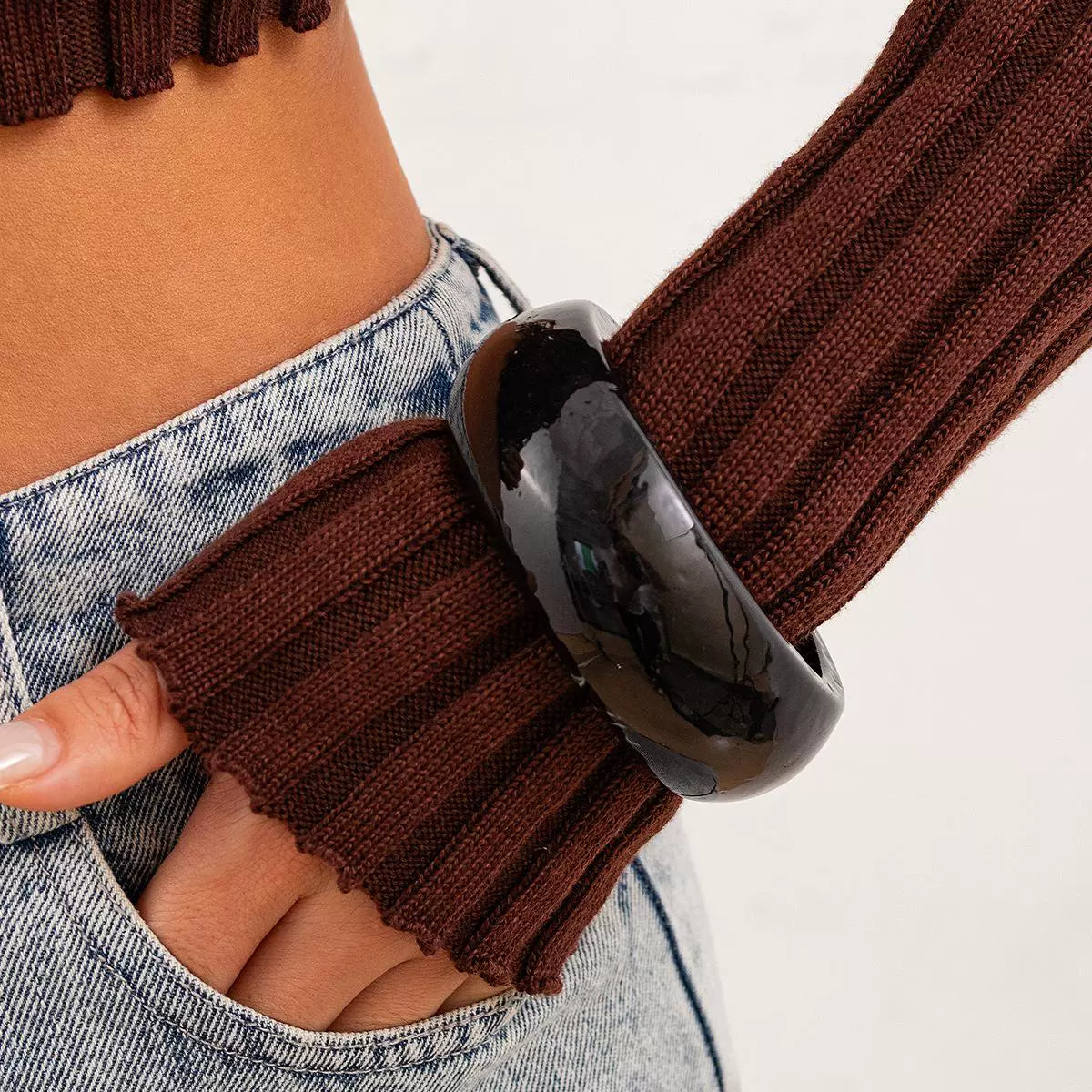 Xia Glossy Resin Cuff - Black [Q0SLH3FE]