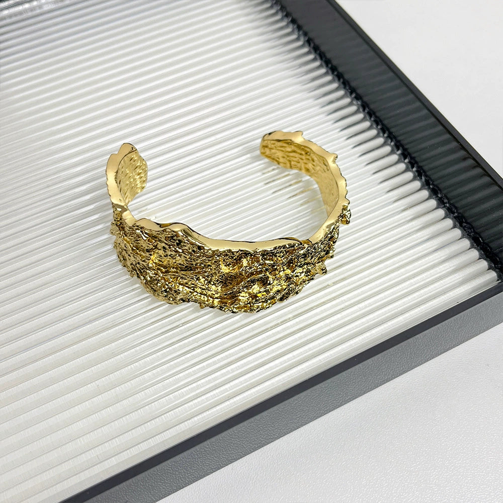 Monae Asymmetric Textured Bracelet - Gold Asymmetric Pleated Bracelet [T7PRHPZ6]
