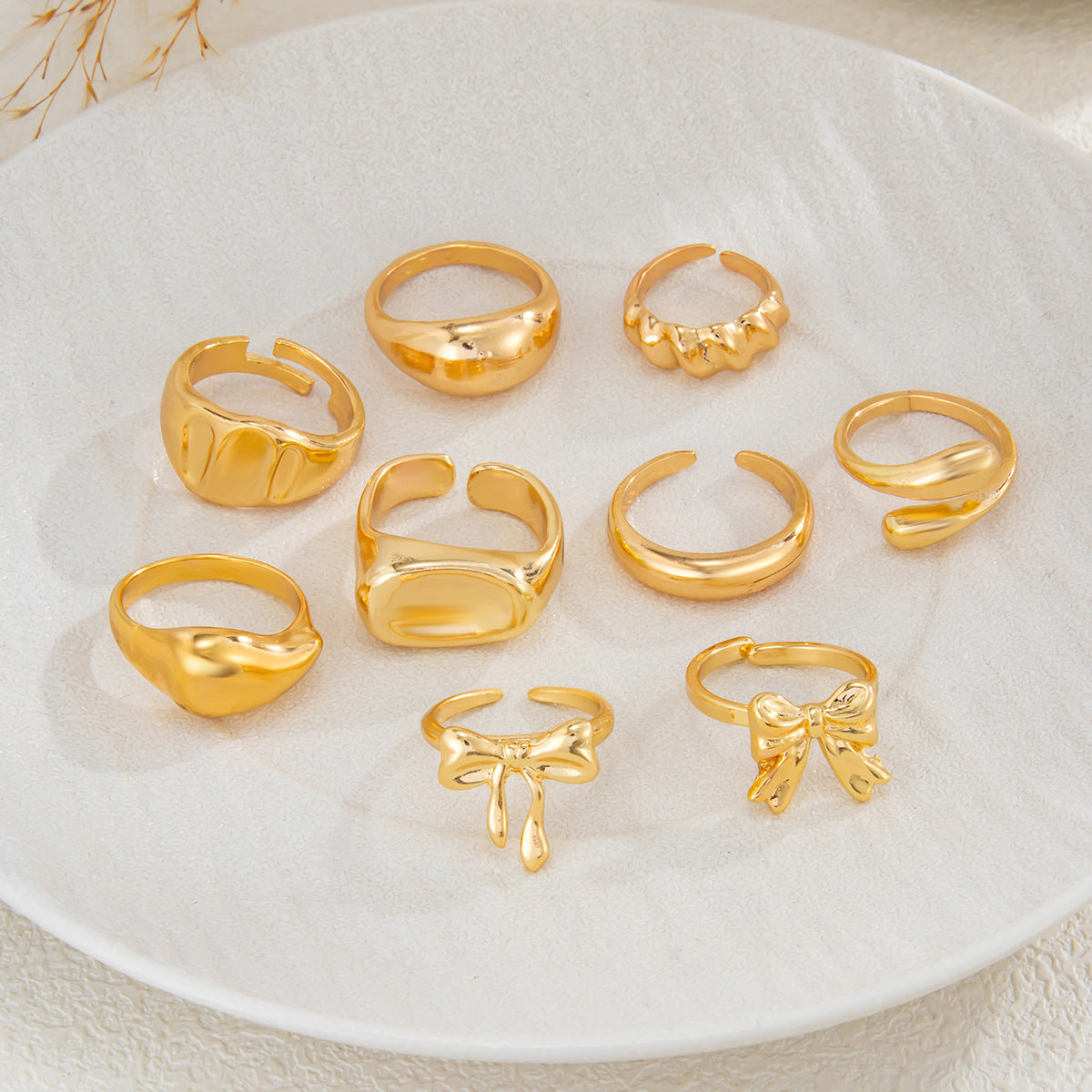 Ellamae Irregular Bow Ring Set - Light Gold [2UF3CVUW]