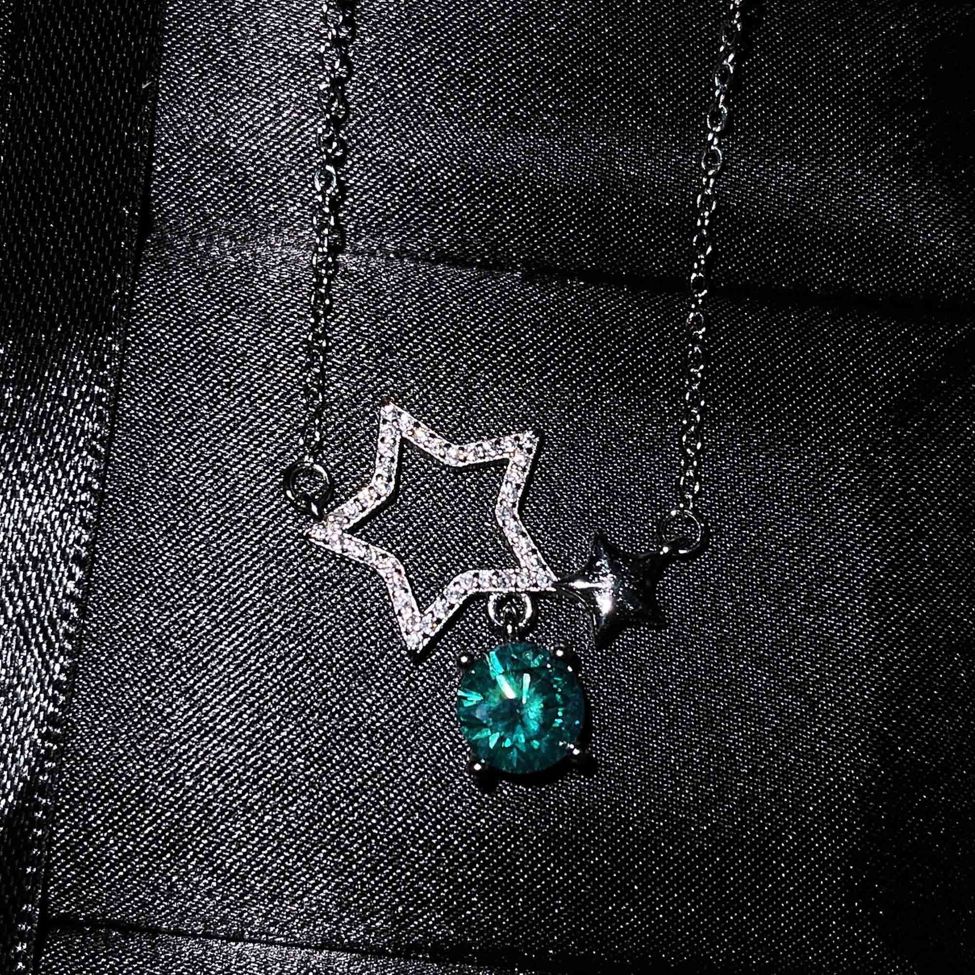 Gertrude Simulated Diamond Heart Necklace - Option 5: 2 Carat Necklace (40+5cm) [AB0FUGS5]