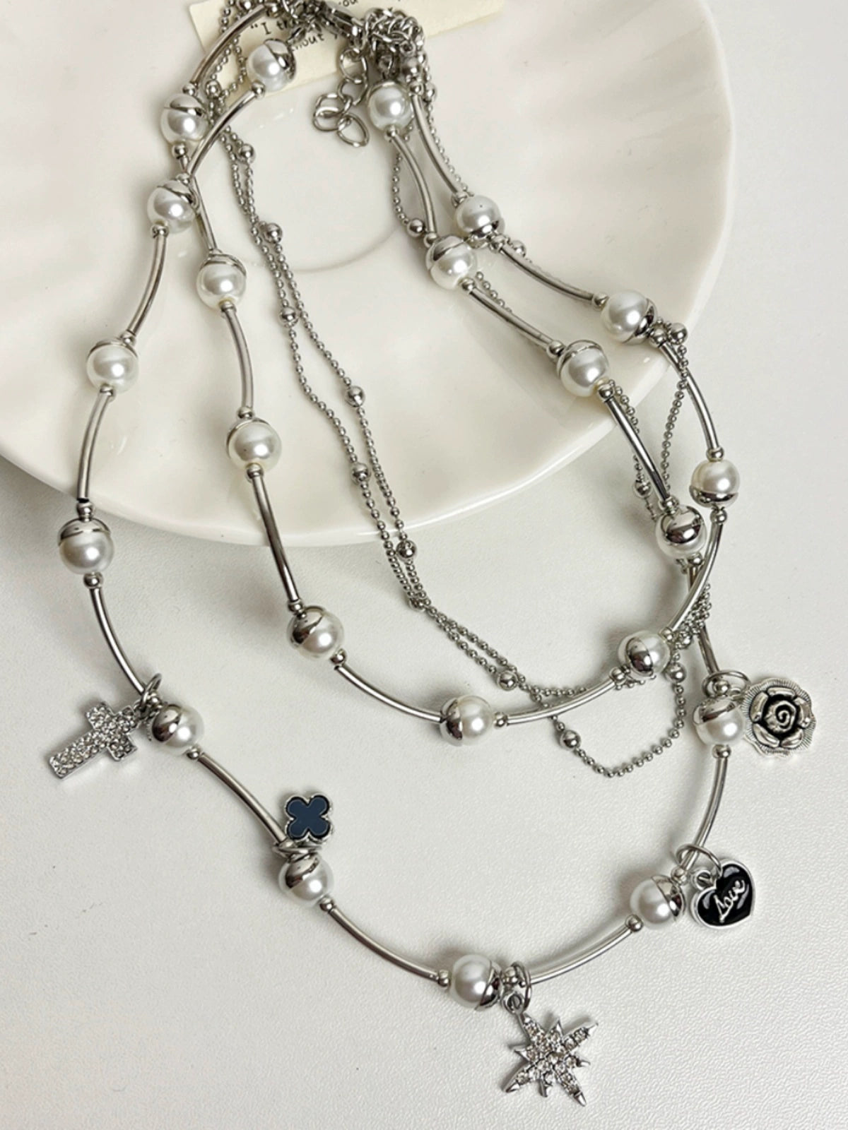 Xiomara Layered Pearl Heart Necklace - Multi-Layered Chain Pearl Necklace [XSSHPAJH]