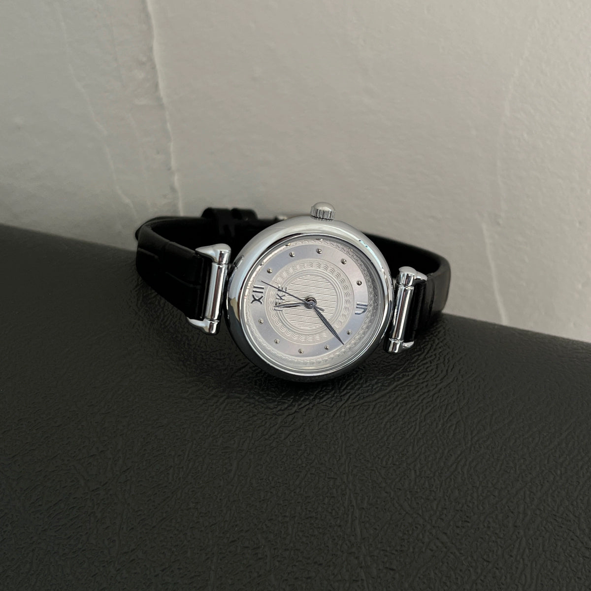 Sullivan Vintage Slim Watch - Black Strap, Silver Frame, White Dial [NPI9P7HZ]