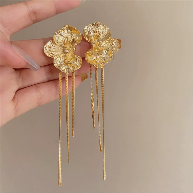 Sayler Gold Floral Tassel Earrings - Gold Flower Tassel [L5I9SW00]
