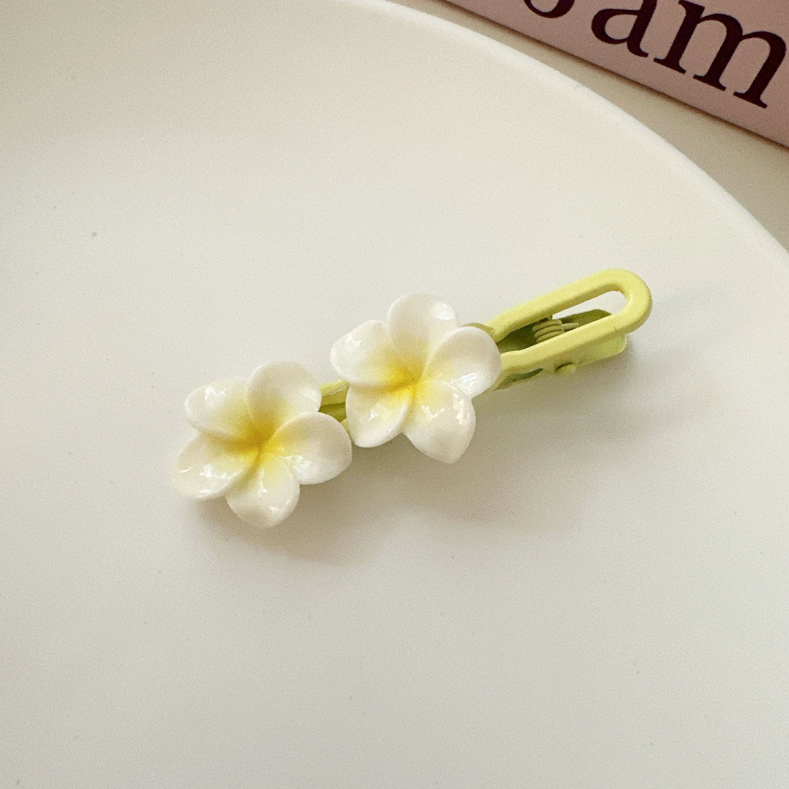 Nilah Plumeria Hair Accessories - Duckbill Clip (Single) [RW04TIPC]