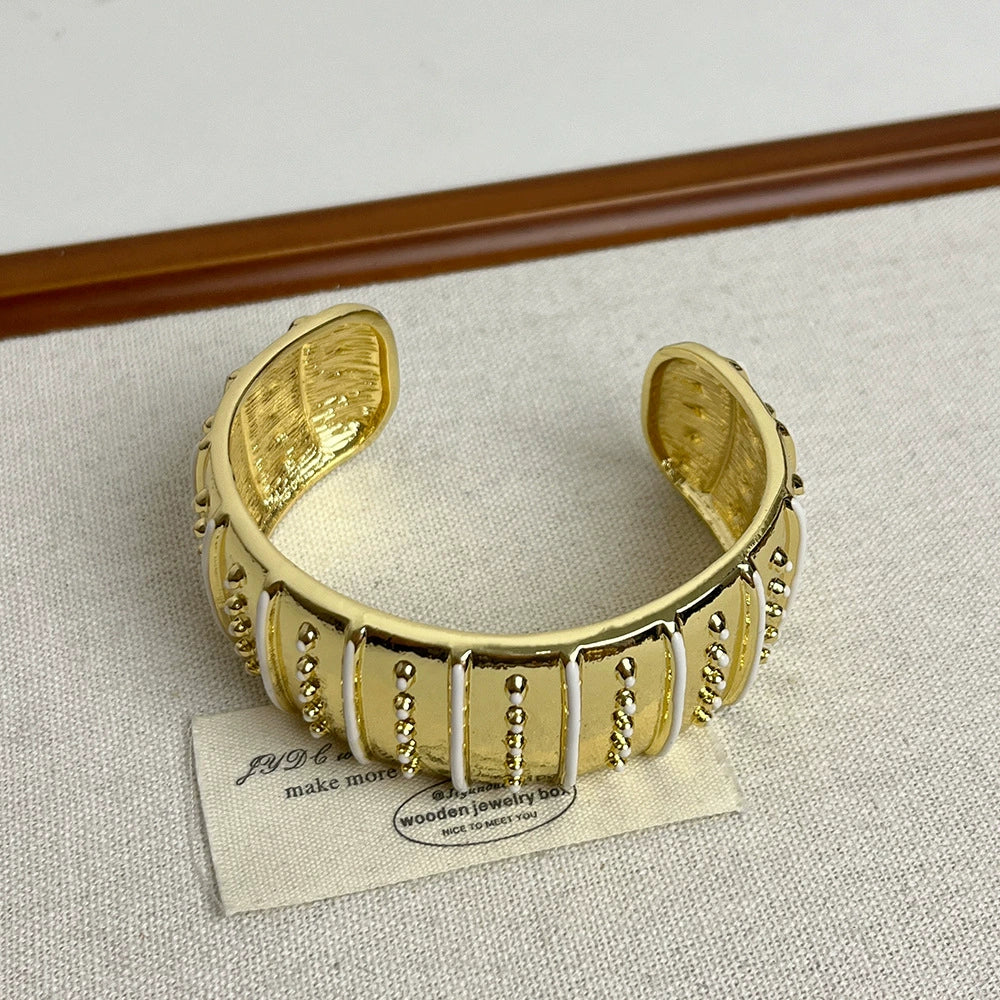 Mabry Enamel Cuff Bracelet - White [J3Z32VVT]