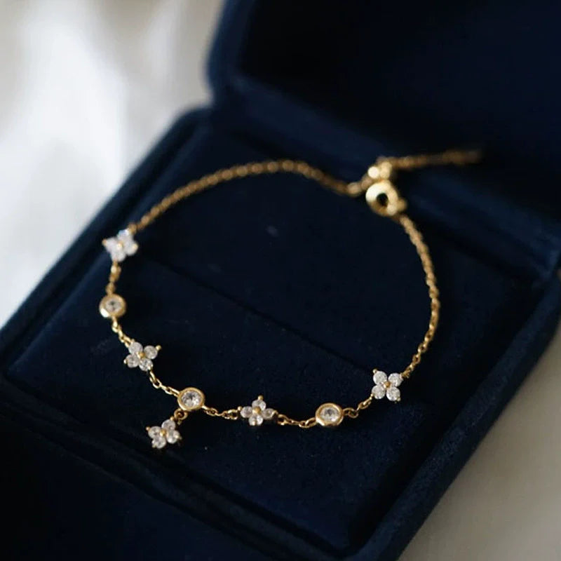 Brexley Zircon Clover Bracelet - White Gold Plated
