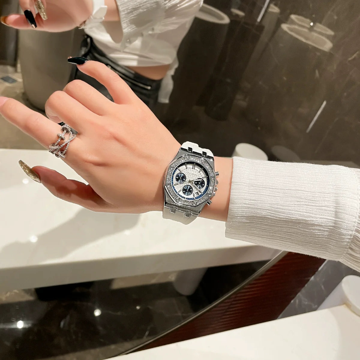 Becky Crystal Bezel Wristwatch - White Silver