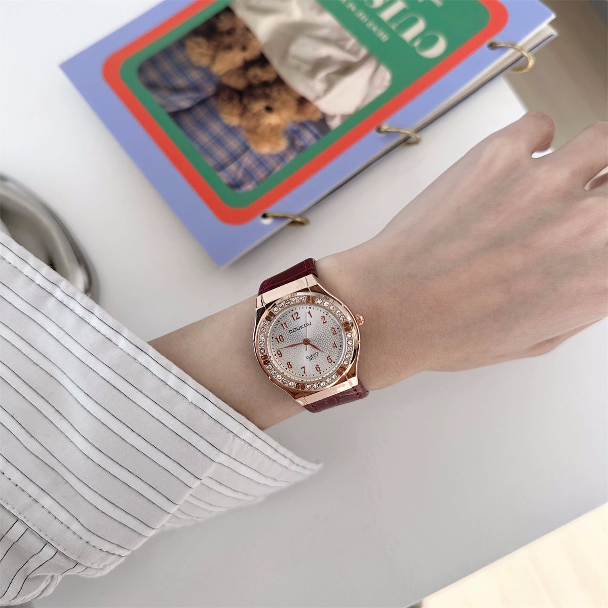 Jaicee Minimalist Quartz Watch - Red [L5HQWZUC]