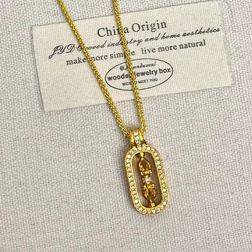 Chloey Fortune Charm Necklace - Vajra Pendant Necklace (Gold Plated) [X936AFEQ]