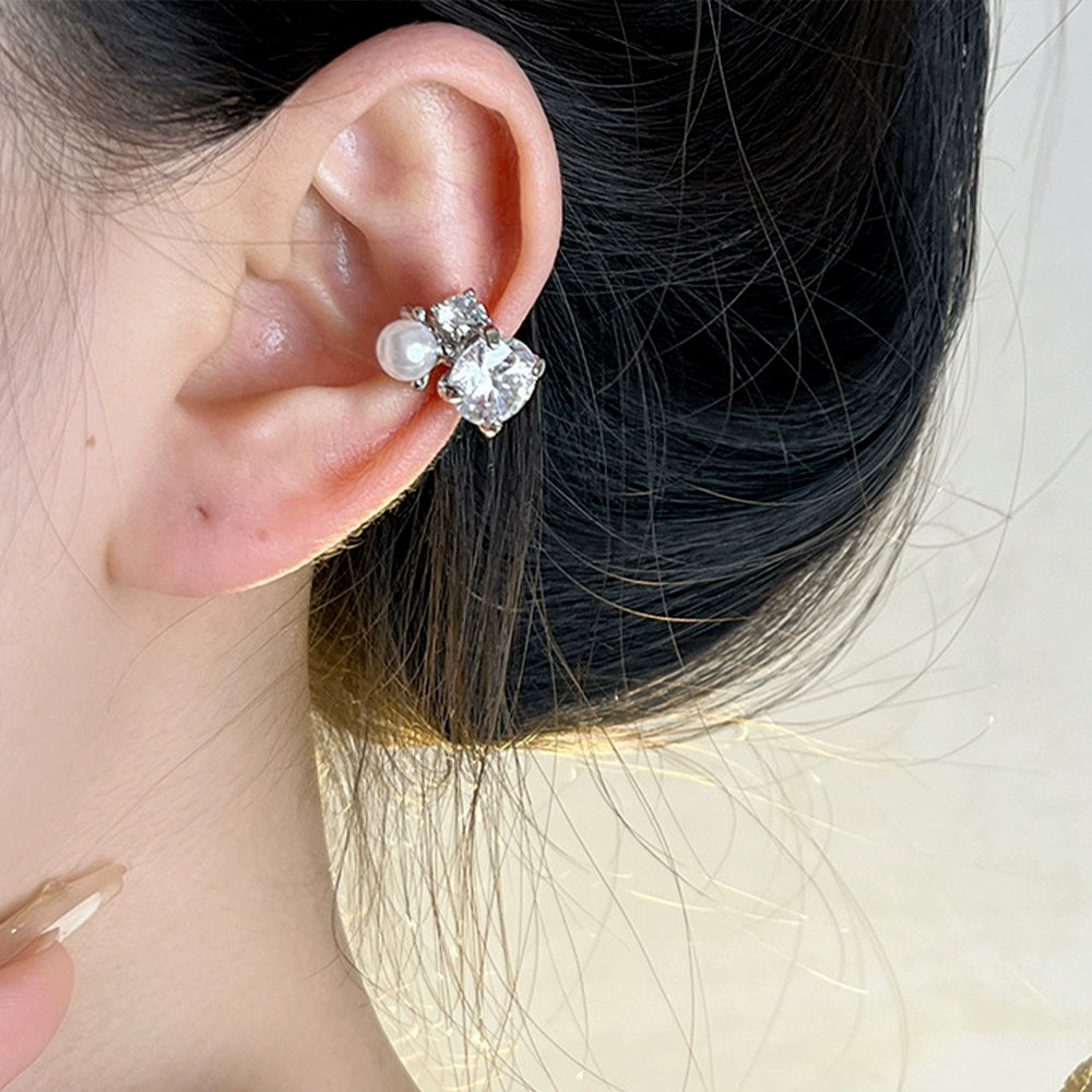 Alexandra Zircon Pearl Ear Cuff - Zircon Pearl Single Ear Clip [BNVEX76Z]