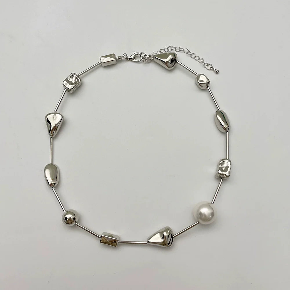 Kamyla Irregular Pearl Necklace - Silver