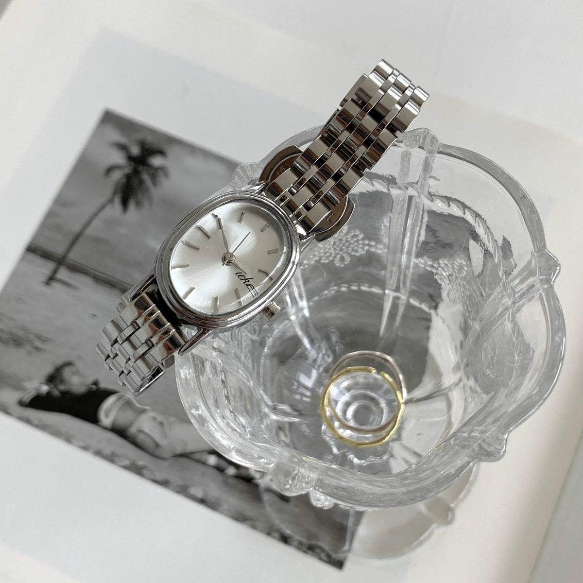 Emari Oval Steel Watch - Silver Band White Face [RS4P1BM9]