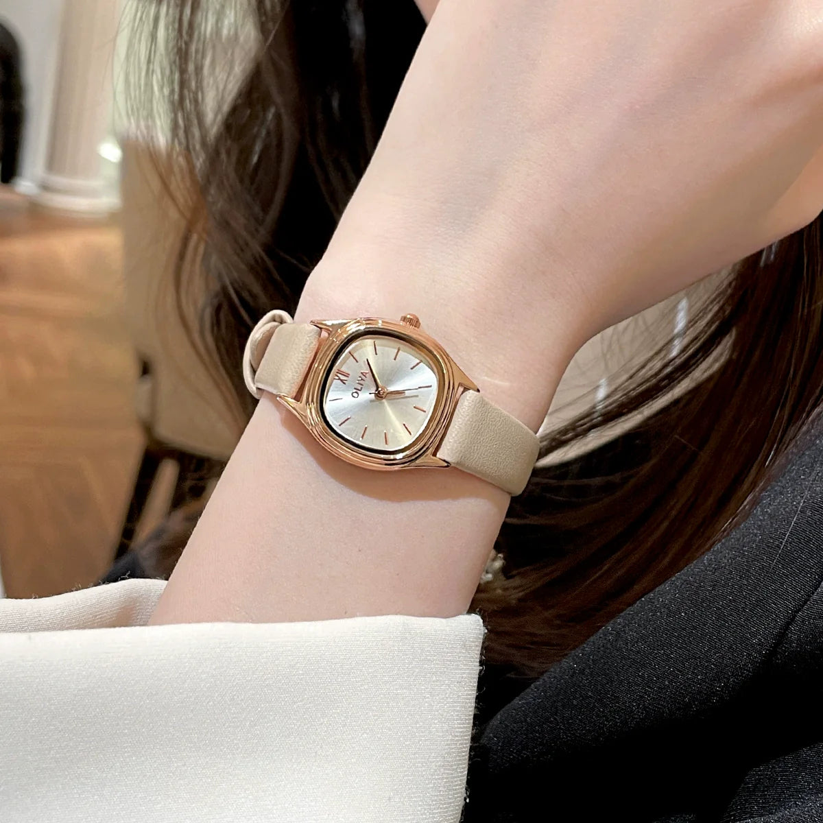 Ishika Quartz Leather Watch - Rose Gold