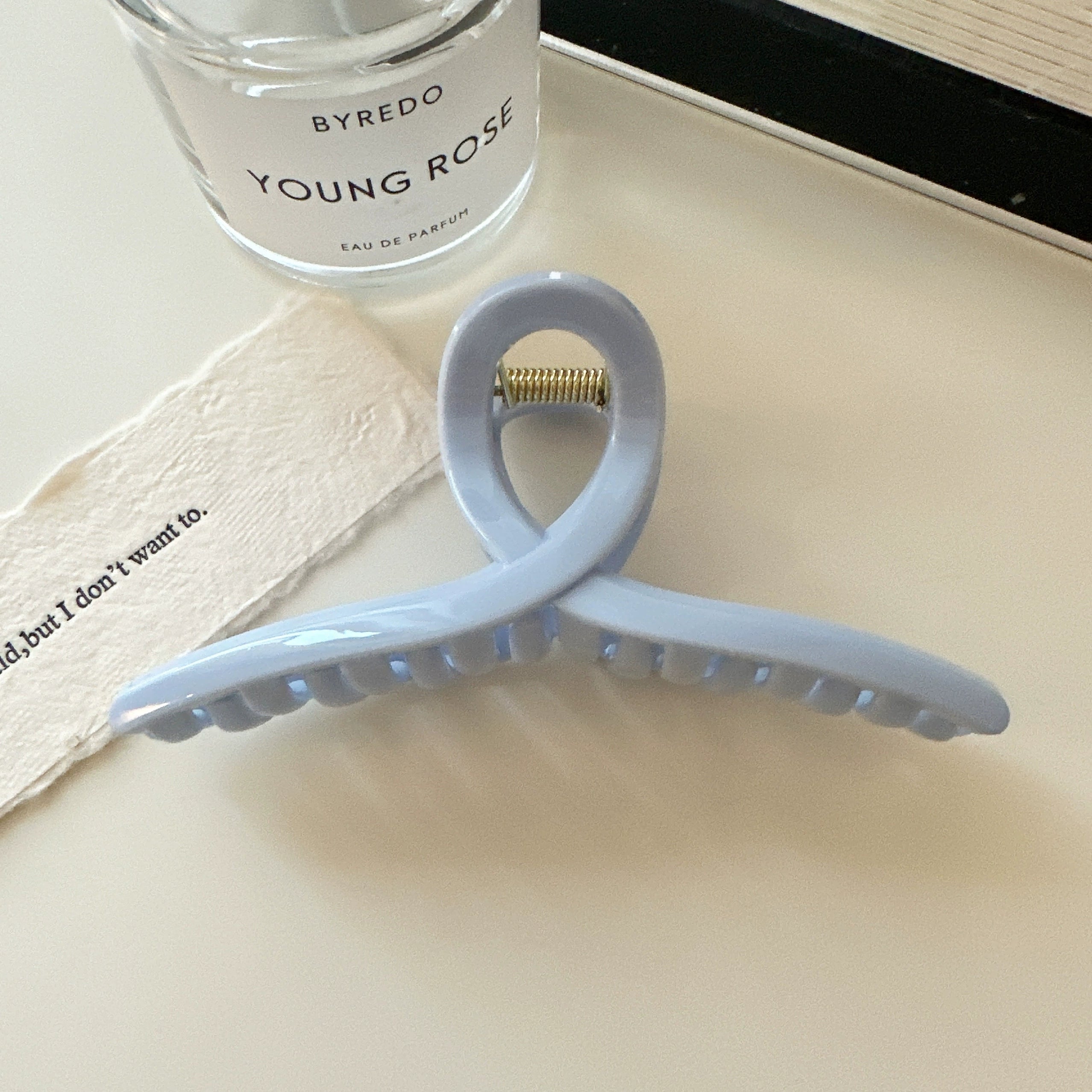 Zarina Elegant Claw Clip - Cross Blue [MTSNRDXH]