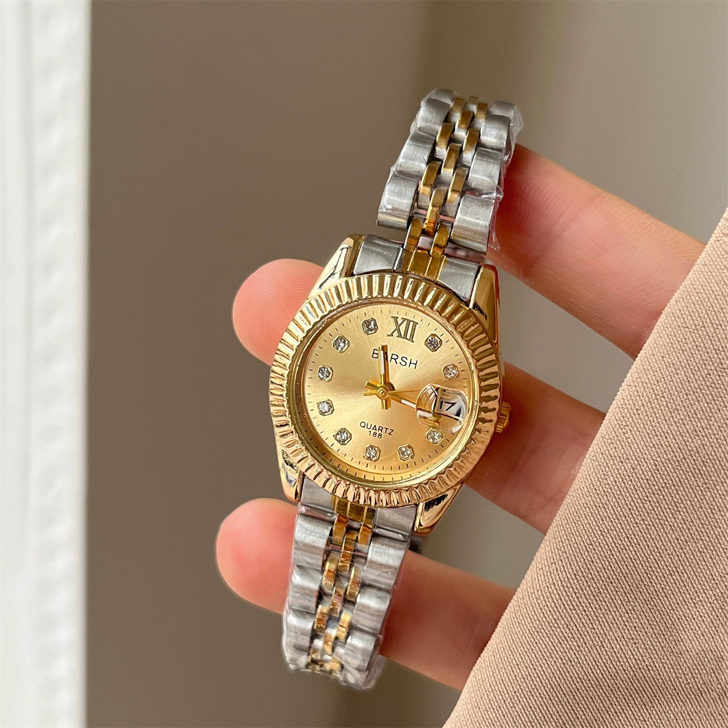 Mariyah Classic Calendar Watch - Two-Tone Gold Band Gold Dial (Diamond) [WKQIT3UJ]