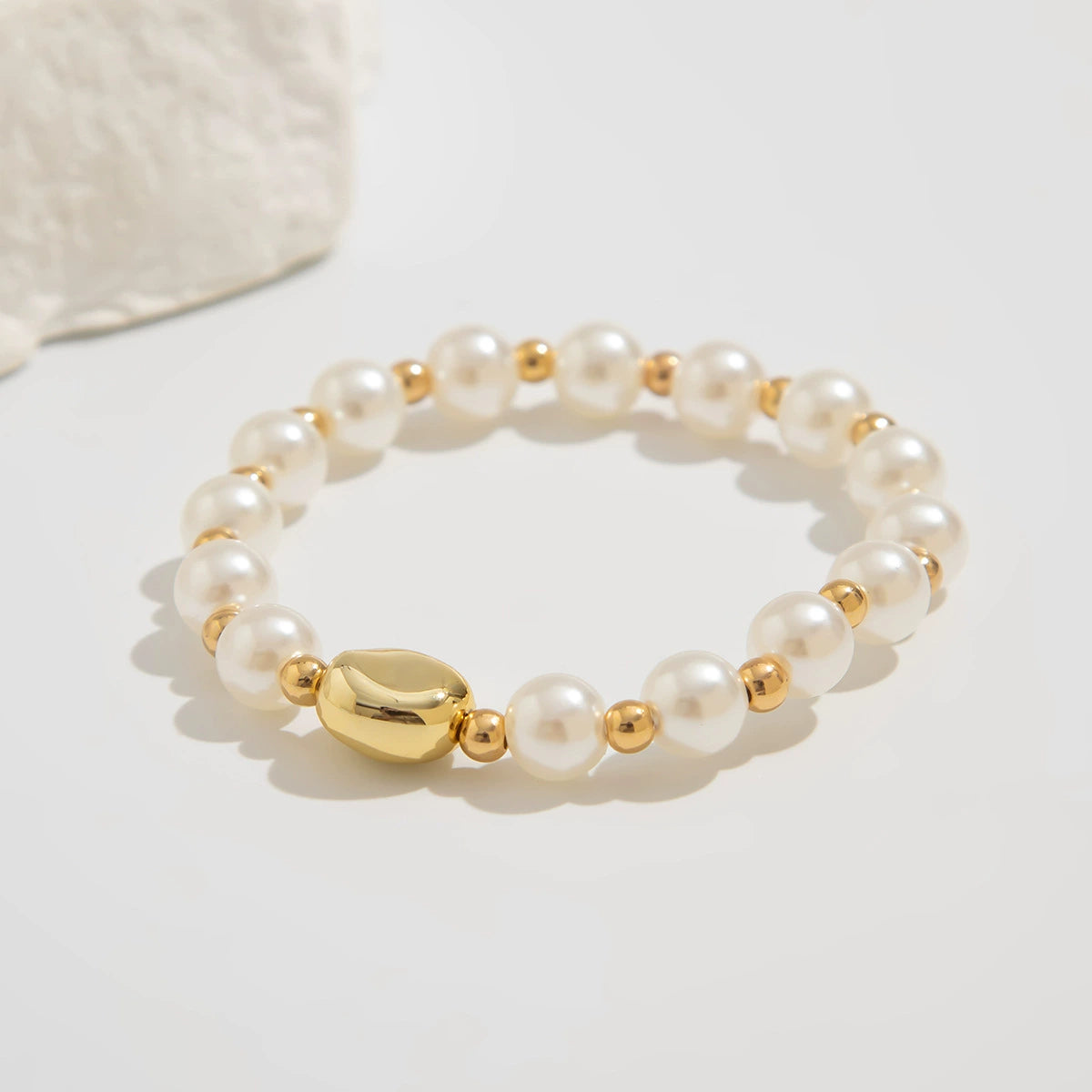 Ailynn Asymmetrical Pleated Metal Bracelet - Chain Bracelet Gold & White [VGB53QHL]
