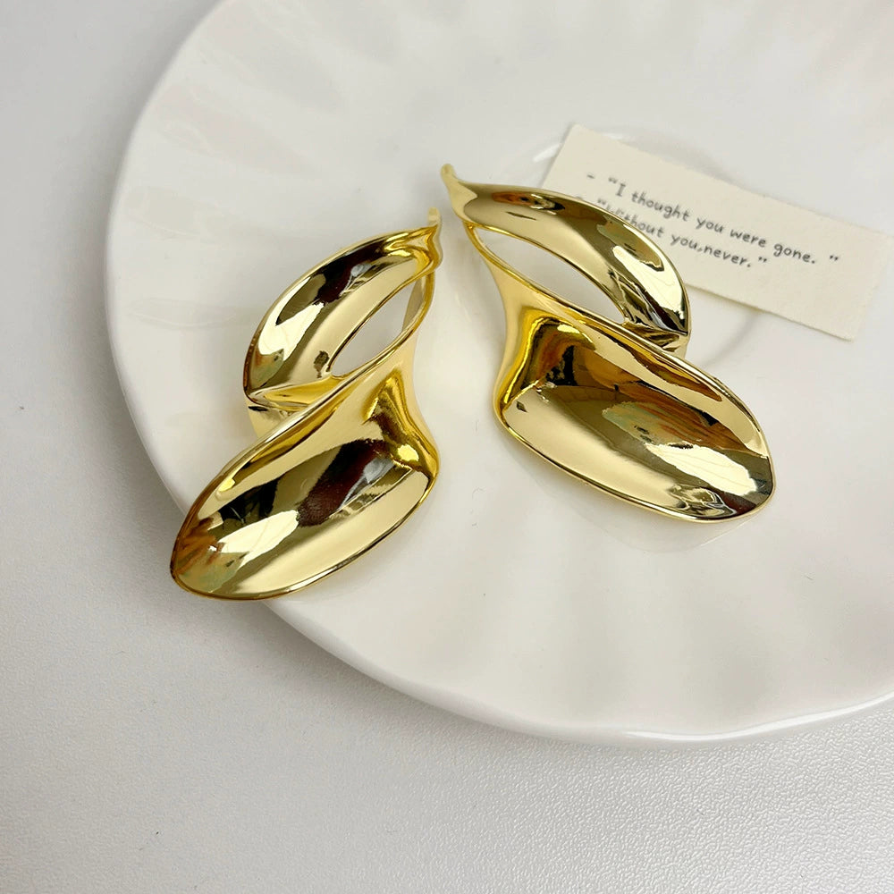 Brylynn Twisted Metal Earrings - Gold Twisted Earrings [TLLS0CWP]