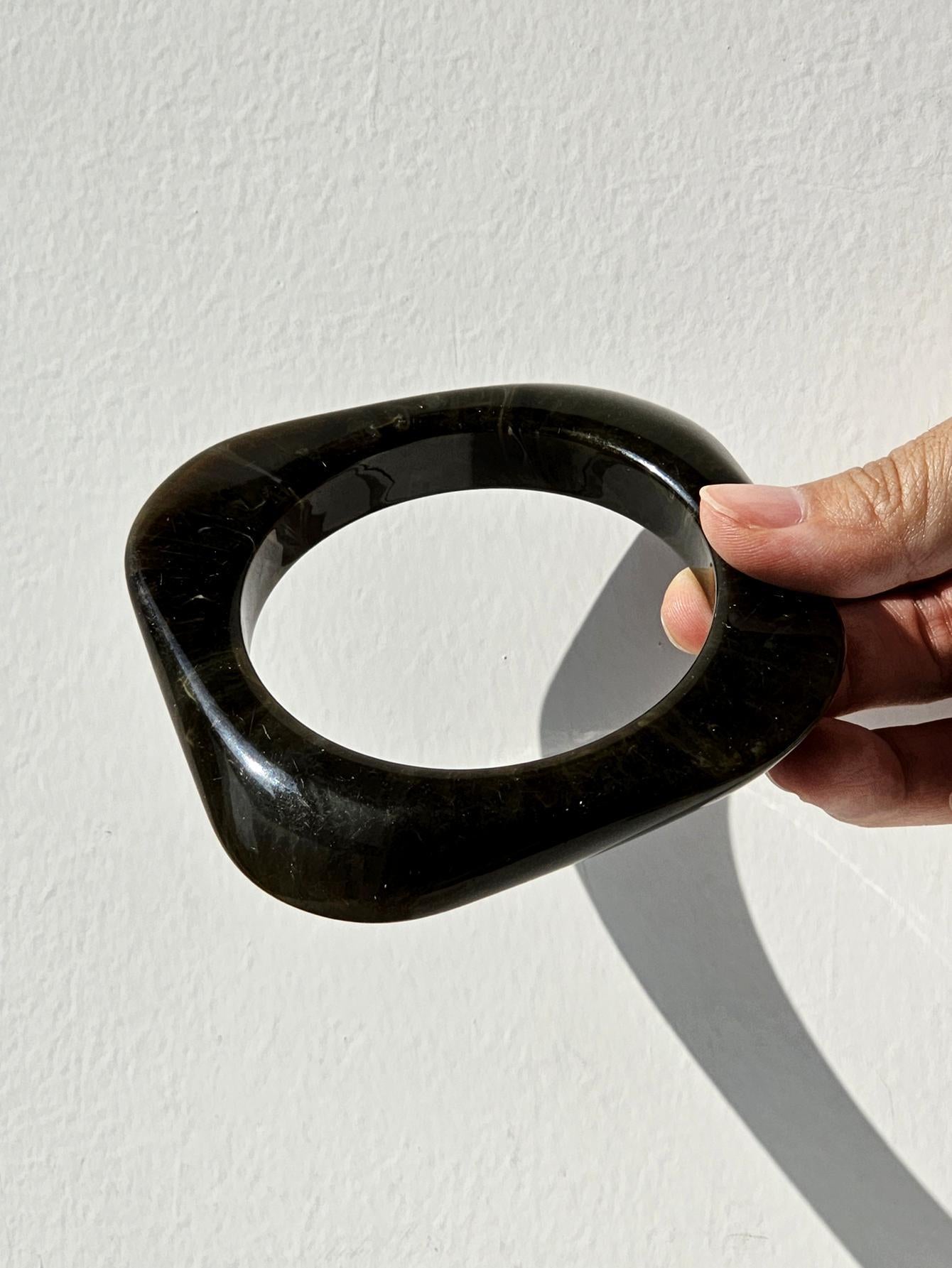 Journey Bold Gradient Bangle - Classic Black [QVN7L3IT]