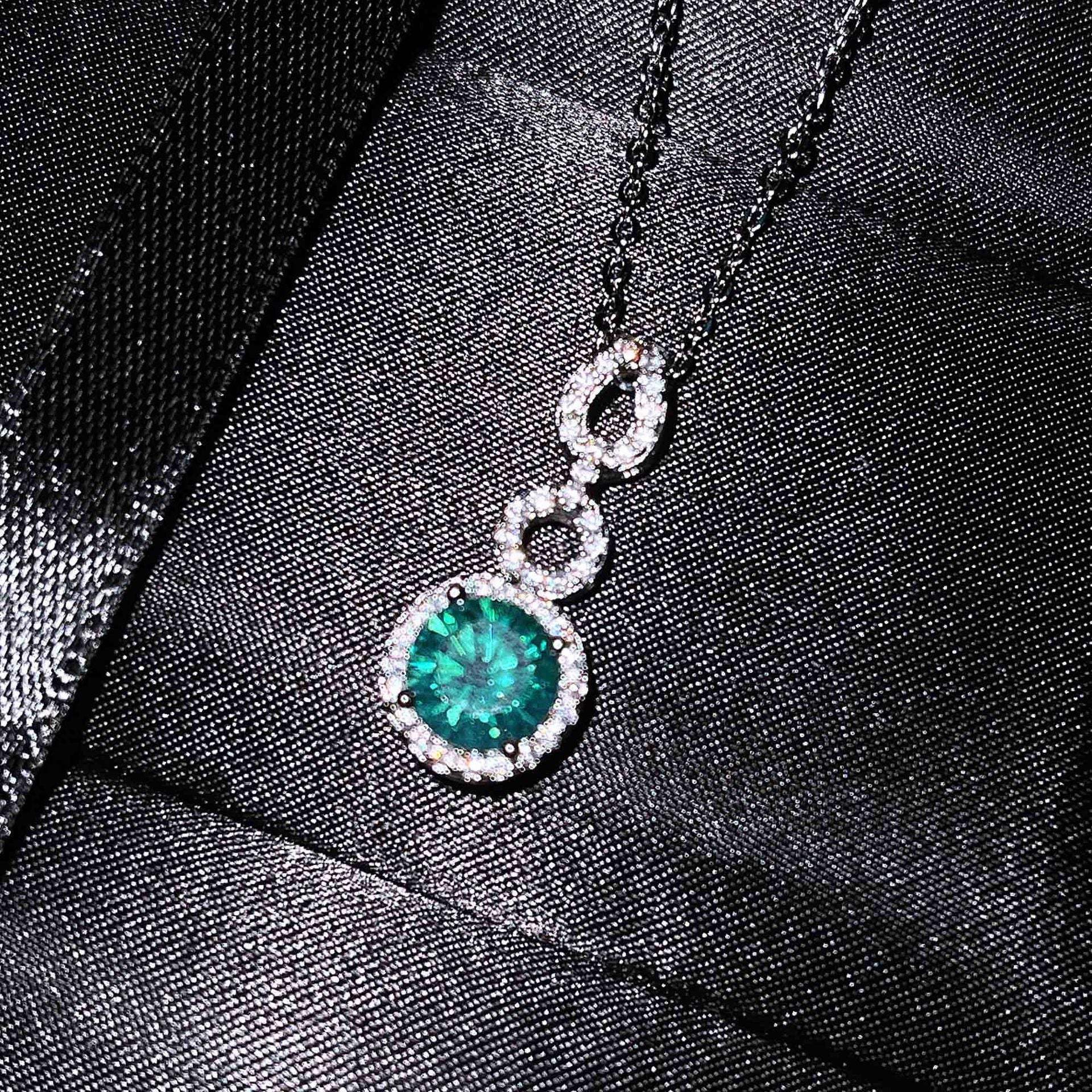 Gertrude Simulated Diamond Heart Necklace - Option 19: 2 Carat Pendant (Chain Not Included) [Q2S5GOSW]