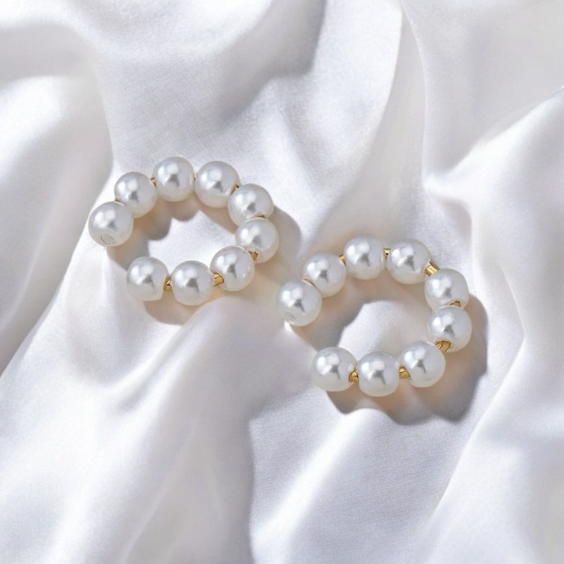 Sunnie Pearl Ear Cuff - White [0MJ8CT1W]