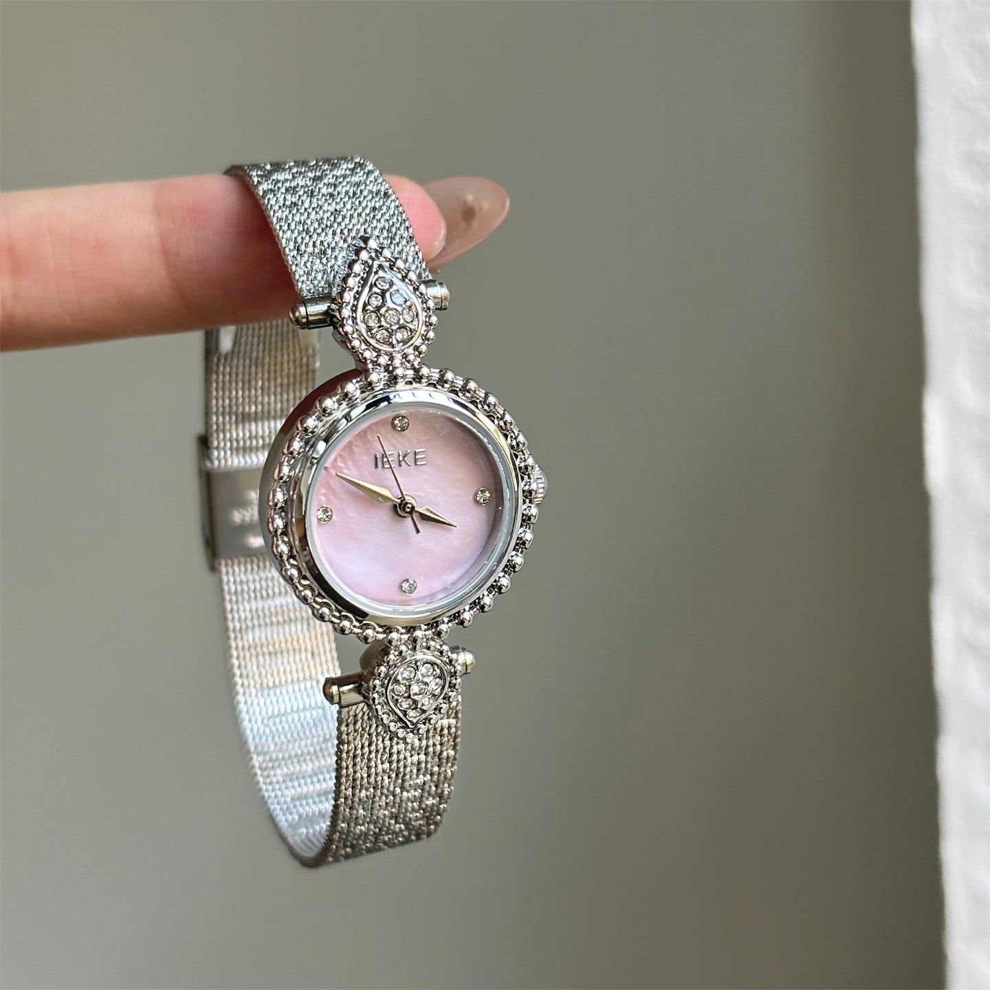 Amia Mother-of-Pearl Watch - Silver Mesh, Pink Face [HTZU0SNN]